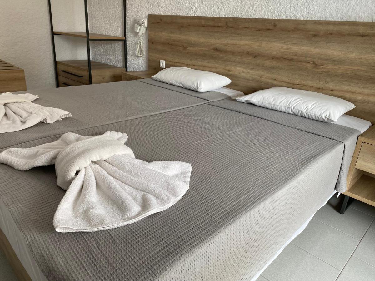 Georgina Hotell Agia Marina  Exteriör bild