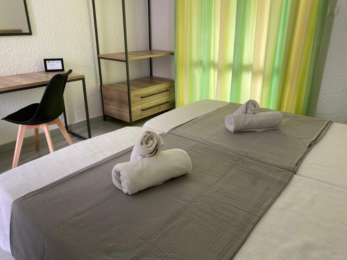 Georgina Hotell Agia Marina  Exteriör bild